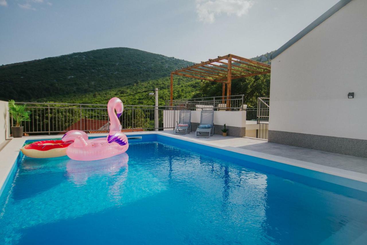 Villa Lanterna Prapatnica Bagian luar foto